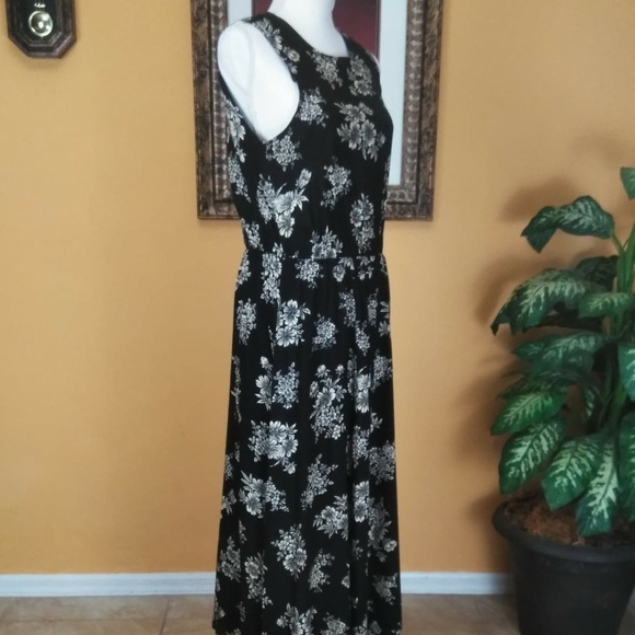 Jamie Brooke Button Front Sleeveless Floral Dress - Picture 6 of 8